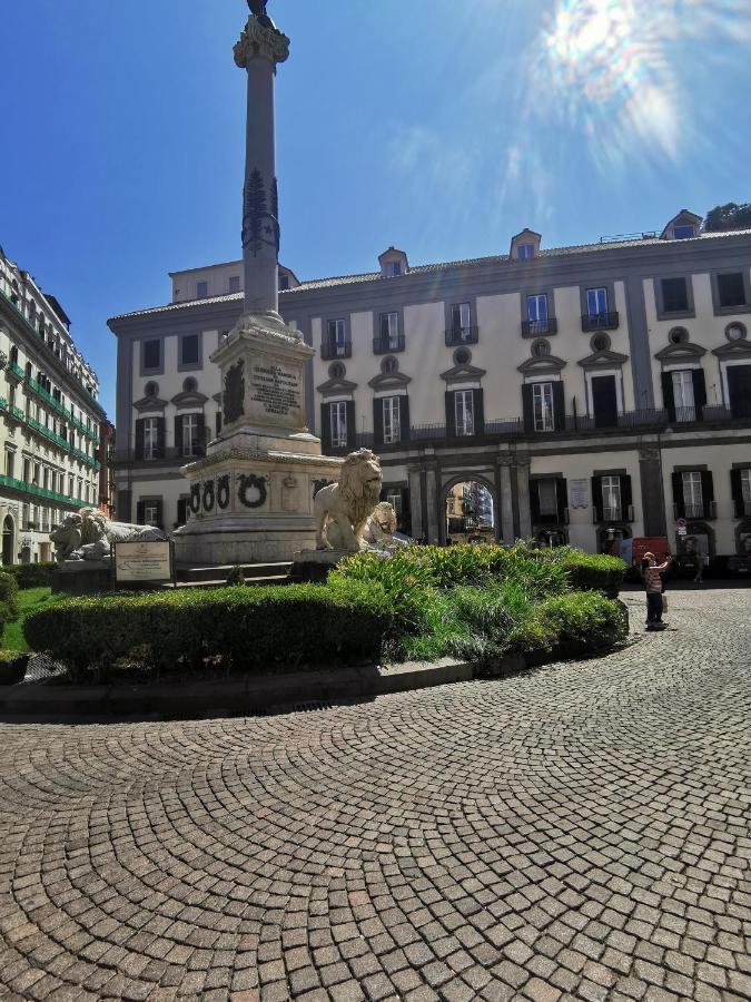 Napoli Centro Chiaia Lägenhet Exteriör bild